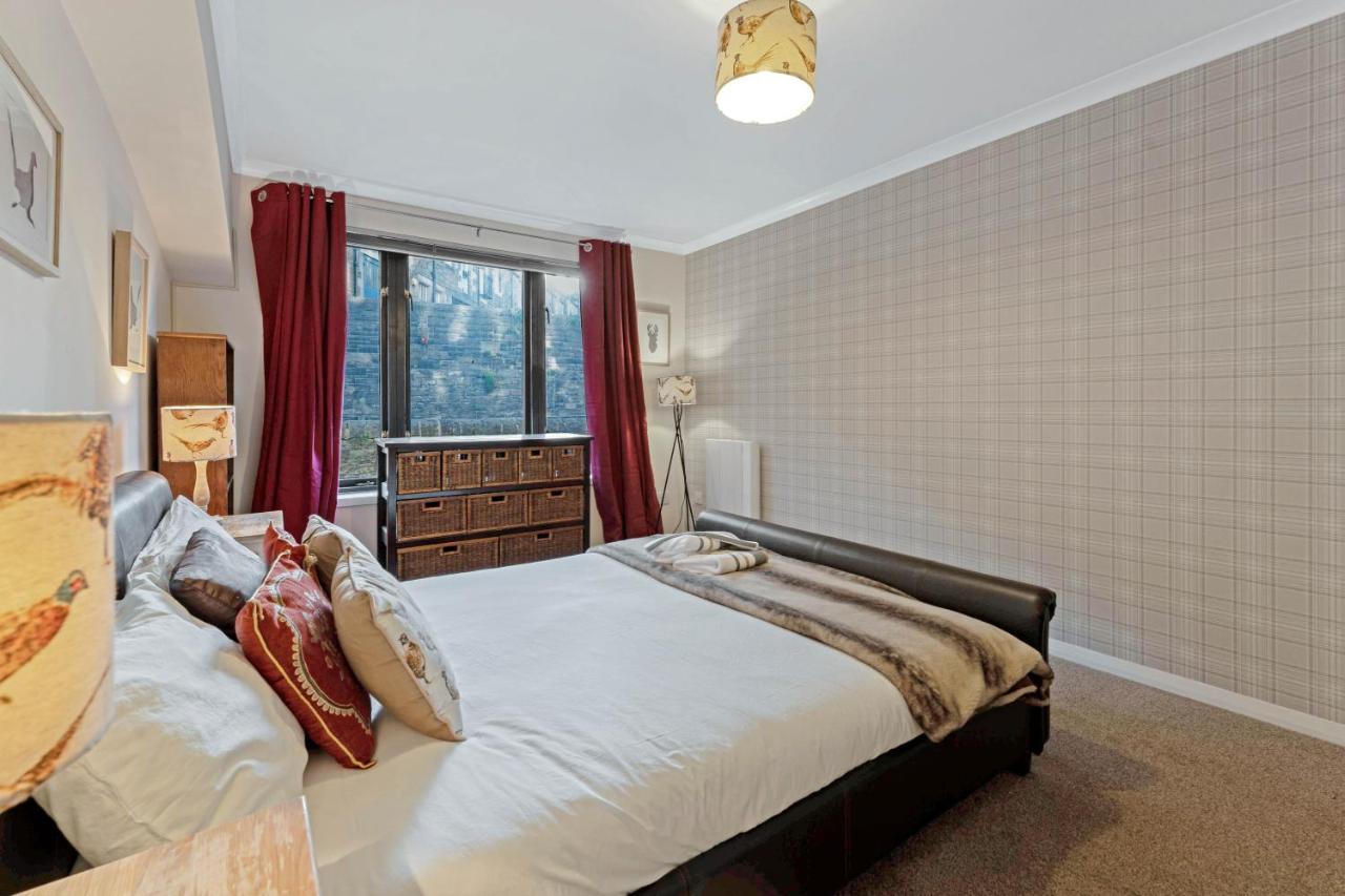 Elegant & Unique Getaway - Spacious 3 Bedroom, 2 Bathroom City Centre Apartment - Free Allocated Parking. Edinburgh Dış mekan fotoğraf